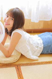 爆乳奶水人妻